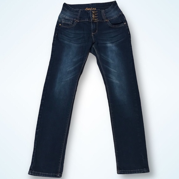 BAMBOO Jeans Bamboo Stretch Skinny Jeans 4 Button And Zipper Closure 9 Poshmark